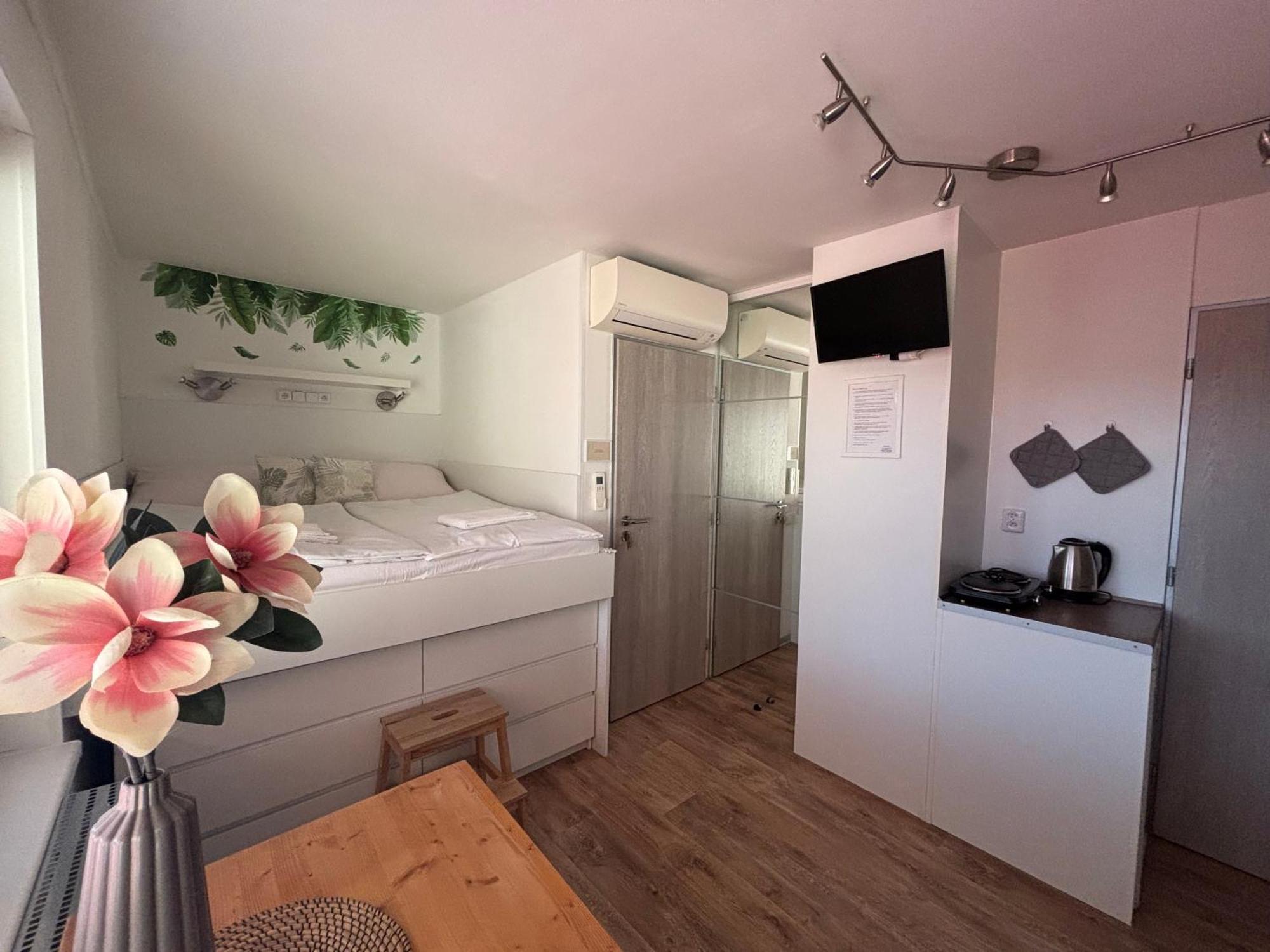 Apartmany Marco Polo Lednice Eksteriør billede